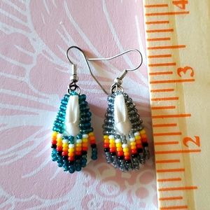 INDIAN SOUTHWEST SEED BEADS HANDCRAFTED EARRINGS